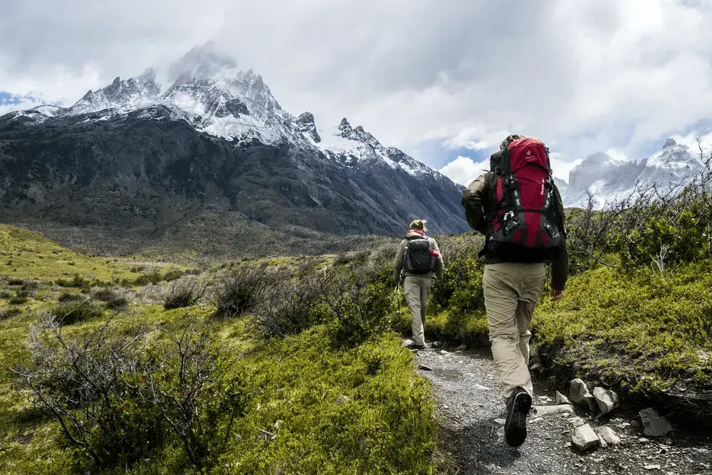 Best Hiking Water Bottle: Stay Safe and Hydrated on Adventure